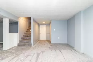 585 Hillsdale Dr, West Jefferson, OH 43162 - Photo 18