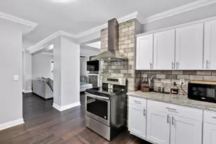 827 S 22nd St, Columbus, OH 43206 - Photo 6