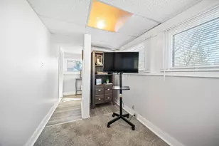 804 W 5th St, Marysville, OH 43040 - Photo 16