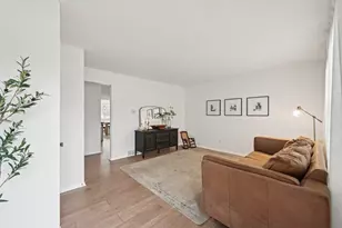 2108 Willow Run Rd, Grove City, OH 43123 - Photo 4