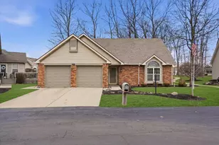 402 Woodside Pl, Bellefontaine, OH 43311 - Photo 1