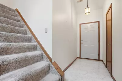 402 Woodside Place, Bellefontaine, OH 43311 - Photo 6