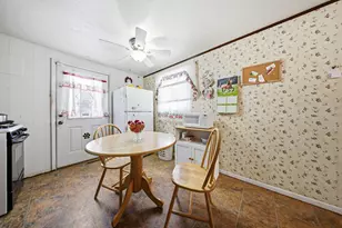 4020 Briggs Rd, Columbus, OH 43228 - Photo 16