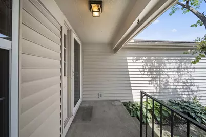 2515 Dahlia Way #64C, Columbus, OH 43235 - Photo 4