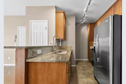 112 E Mound Street #1, Columbus, OH 43215 - Photo 14