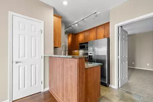 112 E Mound St, Columbus, OH 43215 - Photo 12