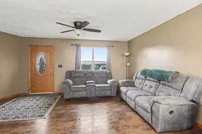 422 Sevilla Drive, Waverly, OH 45690 - Photo 4