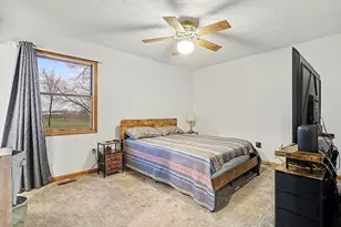 422 Sevilla Dr, Waverly, OH 45690 - Photo 12