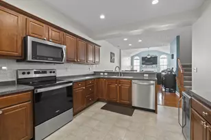 306 Waterside Dr, Delaware, OH 43015 - Photo 8