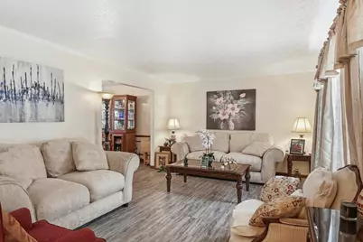 2125 Keltonshire Avenue, Columbus, OH 43229 - Photo 4