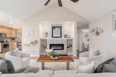 7783 Meadowlark Lane S, Reynoldsburg, OH 43068 - Photo 2