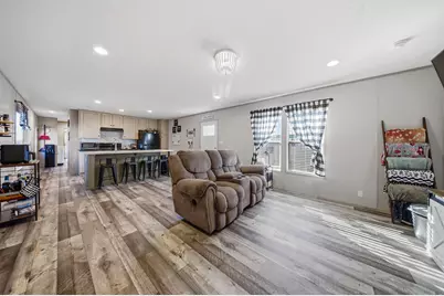 27 Colony Drive, Fredericktown, OH 43019 - Photo 2