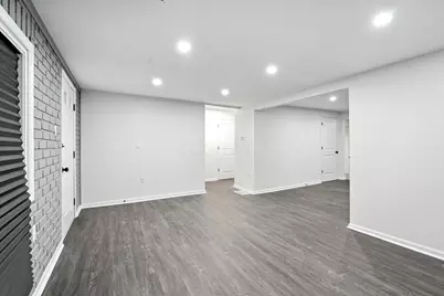 354 Fernhill Avenue, Columbus, OH 43228 - Photo 2