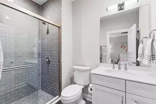 306 Neruda Ave, Columbus, OH 43215 - Photo 32