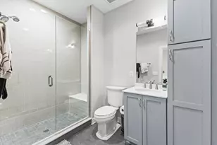 306 Neruda Ave, Columbus, OH 43215 - Photo 38