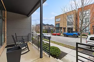 306 Neruda Ave, Columbus, OH 43215 - Photo 6