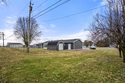 1121 W Sandusky Avenue, Bellefontaine, OH 43311 - Photo 24