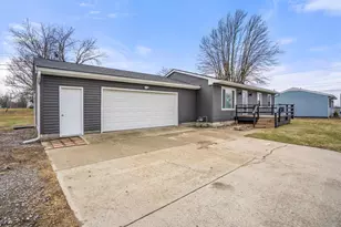 1121 W Sandusky Ave, Bellefontaine, OH 43311 - Photo 2