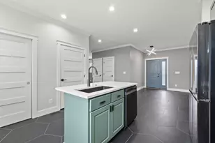 531 Emmit Ave, Columbus, OH 43228 - Photo 10