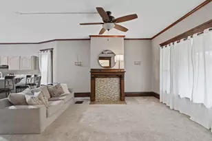 2027 N 4th St, Columbus, OH 43201 - Photo 8