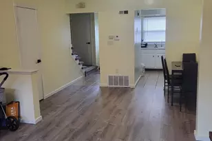 2375 Woodbrook Cir S, Columbus, OH 43223 - Photo 6