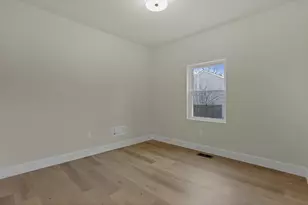 1196 Francisco Rd, Columbus, OH 43220 - Photo 24