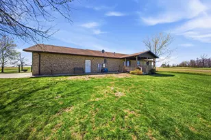 348 Grassy Run Rd, Sabina, OH 45169 - Photo 14