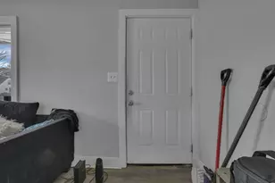 2532 Renwood Pl, Columbus, OH 43211 - Photo 6