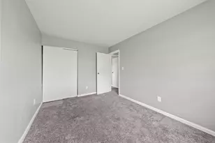 2682 Kenny Ln, Grove City, OH 43123 - Photo 8