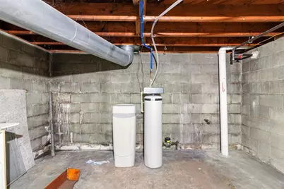 617 S Madriver Street, Bellefontaine, OH 43311 - Photo 26