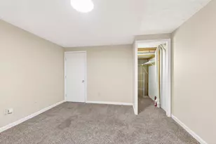 7853 Barkwood Dr, Columbus, OH 43085 - Photo 34