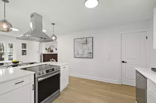 2712 Eakin Rd, Columbus, OH 43204 - Photo 14