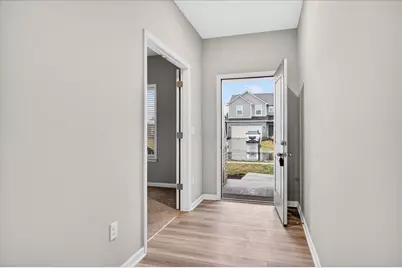 1202 Andrick Drive, Washington Court House, OH 43160 - Photo 4