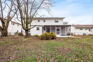 1439 Firwood Dr, Columbus, OH 43229 - Photo 56