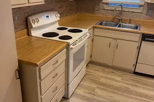 4852 Snowbird Cir, Columbus, OH 43229 - Photo 12