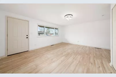 3457 Roswell Drive, Columbus, OH 43227 - Photo 4