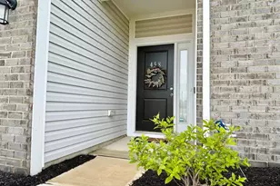 458 Quincy Cir, London, OH 43140 - Photo 4