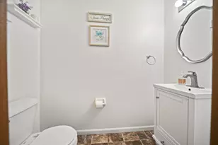 4668 Kenross Dr, Columbus, OH 43207 - Photo 18