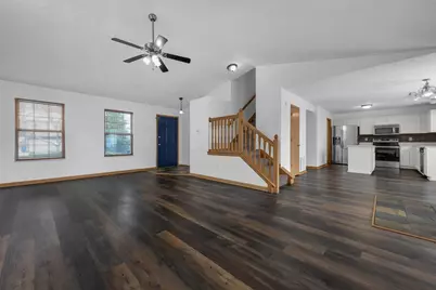 2901 Footloose Drive, Columbus, OH 43231 - Photo 2