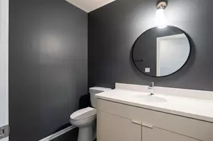 50 W Russell St, Columbus, OH 43215 - Photo 16