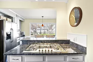 142 W Schreyer Pl, Columbus, OH 43214 - Photo 28