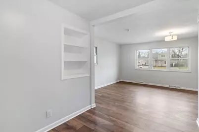 2299 Holt Avenue, Columbus, OH 43219 - Photo 10