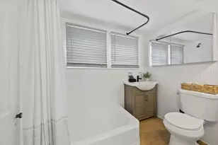 23 E Maynard Ave, Columbus, OH 43202 - Photo 22