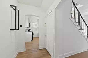 23 E Maynard Ave, Columbus, OH 43202 - Photo 10