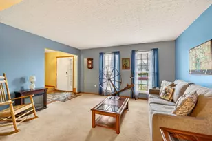 4457 Knoll Crest Dr, Grove City, OH 43123 - Photo 8