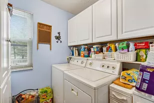 4457 Knoll Crest Dr, Grove City, OH 43123 - Photo 16