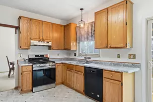 393 Canterbury Ct, Westerville, OH 43082 - Photo 18