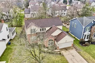 393 Canterbury Ct, Westerville, OH 43082 - Photo 4
