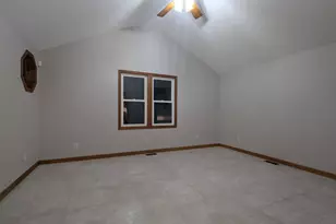 1554 S Belmont Ave, Springfield, OH 45505 - Photo 4