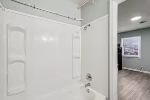 4308 E Main St, Columbus, OH 43213 - Photo 14